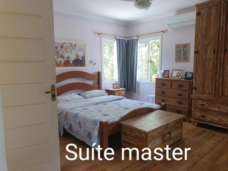 Casa à venda CENTRO com 200m² e 4 quartos por R$ 750.000 - 1511622505-casa-venda-suite-master-1.jpg
