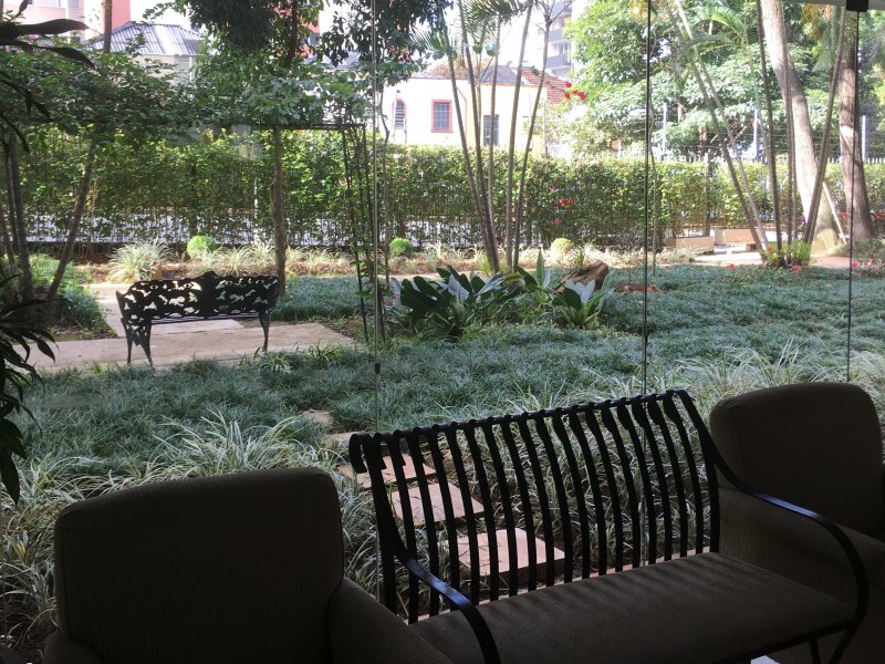 Apartamento à venda Jardim Paulista com 108m² e 2 quartos por R$ 1.390.000 - 2011403714-jardim-4-banco-e-sofa-img-2777.JPG