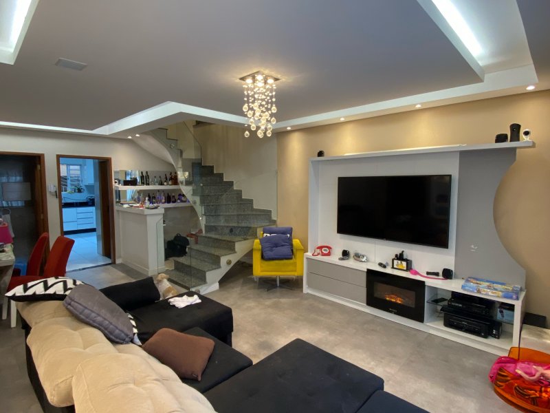 Casa à venda Vila Alpina com 232m² e 4 quartos por R$ 1.190.000 - 606290006-97276faa-7f41-43ba-9d8e-7d1a792de2ca.jpeg