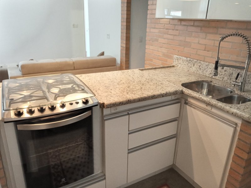 Apartamento à venda Copacabana com 60m² e 2 quartos por R$ 670.000 - 1070551519-cozinha-sala-5.jpg