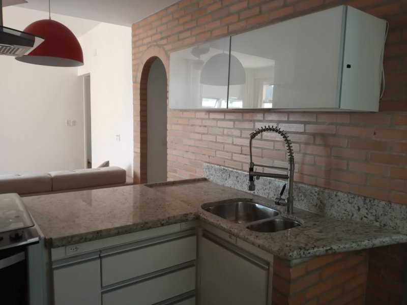 Apartamento à venda Copacabana com 60m² e 2 quartos por R$ 670.000 - 1461671167-cozinha-sala.jpg