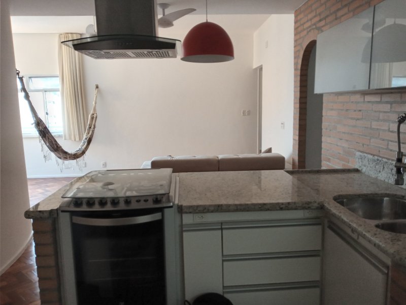 Apartamento à venda Copacabana com 60m² e 2 quartos por R$ 670.000 - 1657237348-cozinha-sala.jpg
