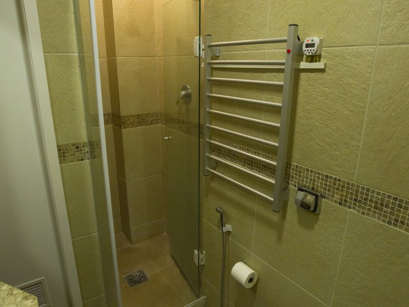 Apartamento à venda Copacabana com 60m² e 2 quartos por R$ 670.000 - 384904265-banheiro-02-baixa-resol.jpg
