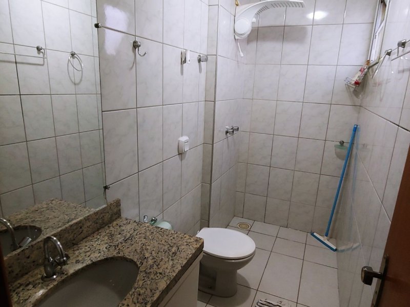 Apartamento à venda Santa Mônica com 88m² e 3 quartos por R$ 320.000 - 1655471880-photo4933738592476441035.jpg