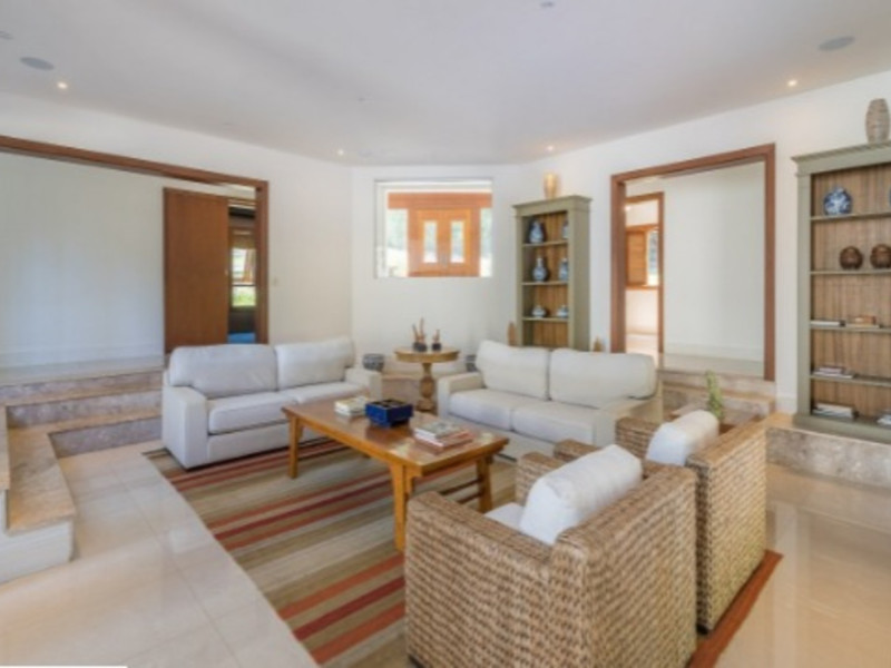 Casa de condomínio à venda Chácara Flora com 701m² e 6 quartos por R$ 2.960.000 - living3.jpg