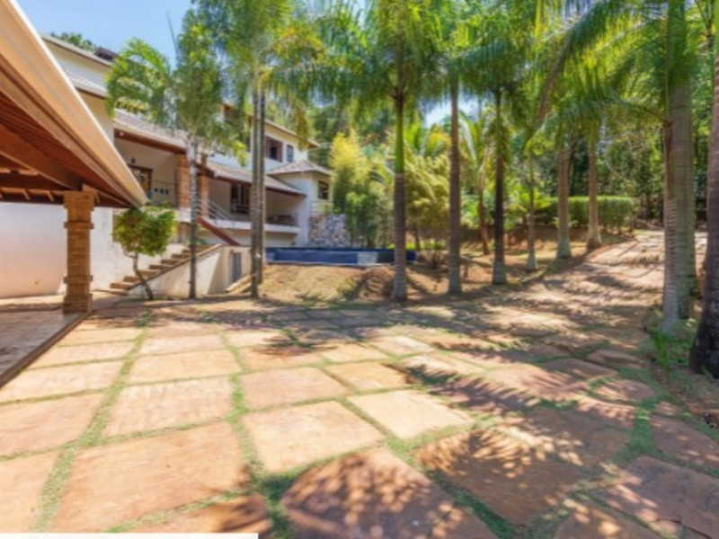 Casa de condomínio à venda Chácara Flora com 701m² e 6 quartos por R$ 2.960.000 - vista-garagem-para-casa.jpg