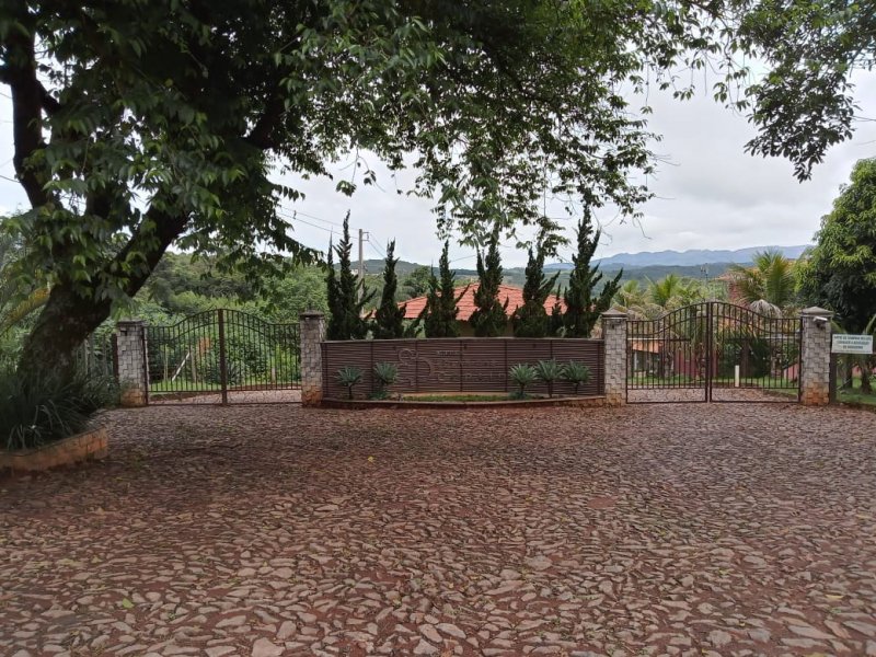 Casa de condomínio à venda Centro com 260m² e 4 quartos por R$ 790.000 - 29016005-port-1.jpg