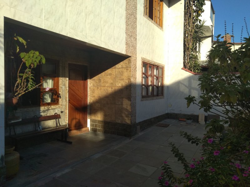 Casa de condomínio à venda Maria Paula com 345m² e 4 quartos por R$ 400.000 - 1315816489-img-20191027-164744.jpg