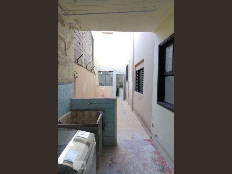 Casa à venda Vila Siqueira (Zona Norte) com 94m² e 2 quartos por R$ 290.000 - 1951714684-varanda-e-quintal.jpg