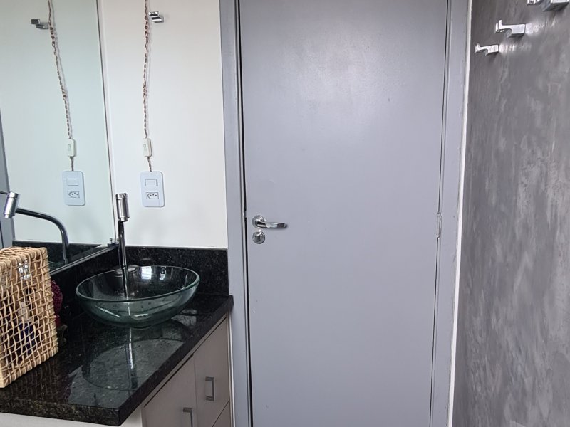 Apartamento à venda Parque São Vicente com 45m² e 2 quartos por R$ 220.000 - 1314906424-20211010-114618-wc.jpg