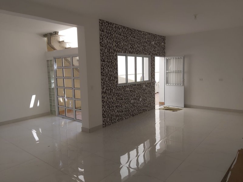Casa à venda Vila Guilherme com 152m² e 2 quartos por R$ 780.000 - 2094668165-f1.jpg