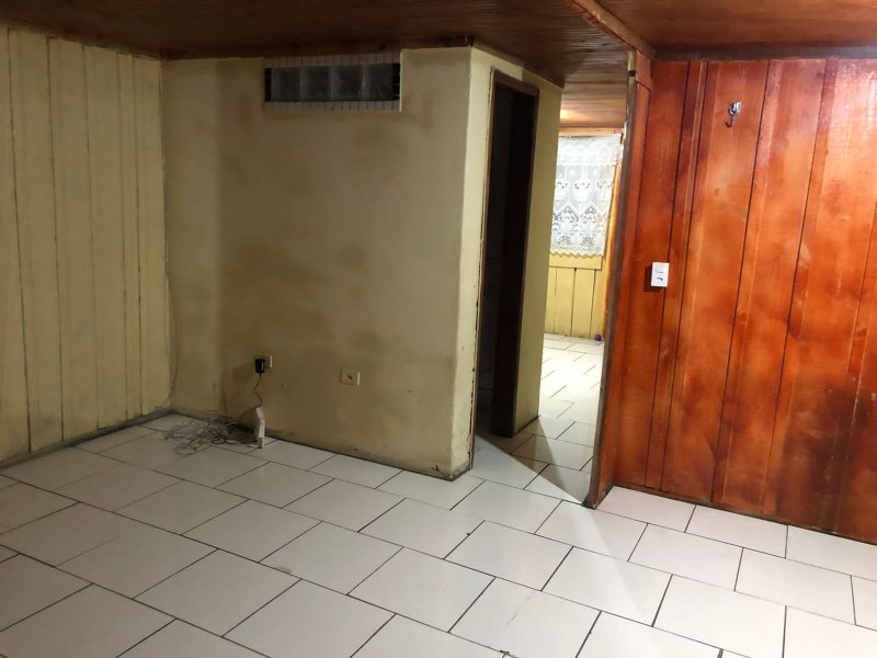 Casa à venda Guatupé com 96m² e 1 quarto por R$ 78.000 - 1299667128-73943d0d-63cf-47dc-9d16-8de183de9ede.jpeg