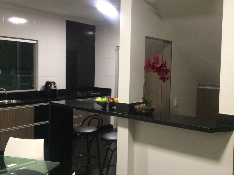 Casa à venda Valparaizo I com 250m² e 5 quartos por R$ 780.000 - 1323238829-a580321f-811a-4be6-88bf-55bbb7868edb.jpeg