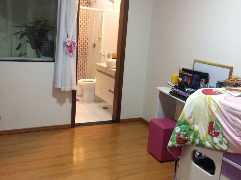 Casa à venda Valparaizo I com 250m² e 5 quartos por R$ 780.000 - 932215458-83889e7d-c829-4773-adc3-c6f90feea24f.jpeg