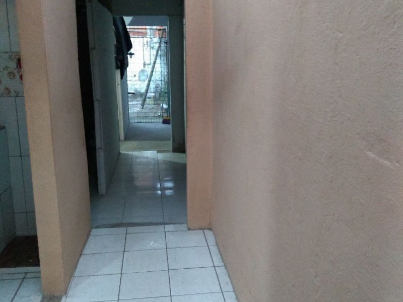 Casa à venda Parangaba com 75m² e 2 quartos por R$ 90.000 - 1985217530-75d0feb0-8e9a-4dde-b483-af45ba440b7e.jpg