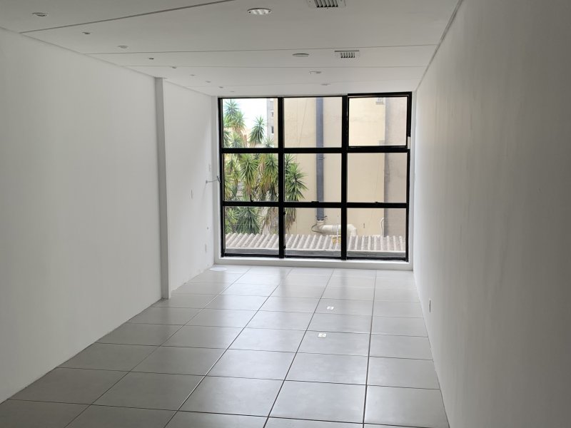 Comercial à venda Farroupilha com 30m² e 1 quarto por R$ 170.000 - 2045254565-b2d3ec4e-c7c4-48a0-8385-52c3b487d704.jpeg