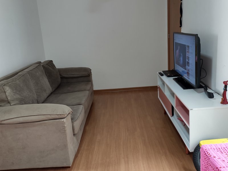 Apartamento para alugar Campo Grande com 40m² e 2 quartos por R$ 900 - 469854548-sala-01.jpg