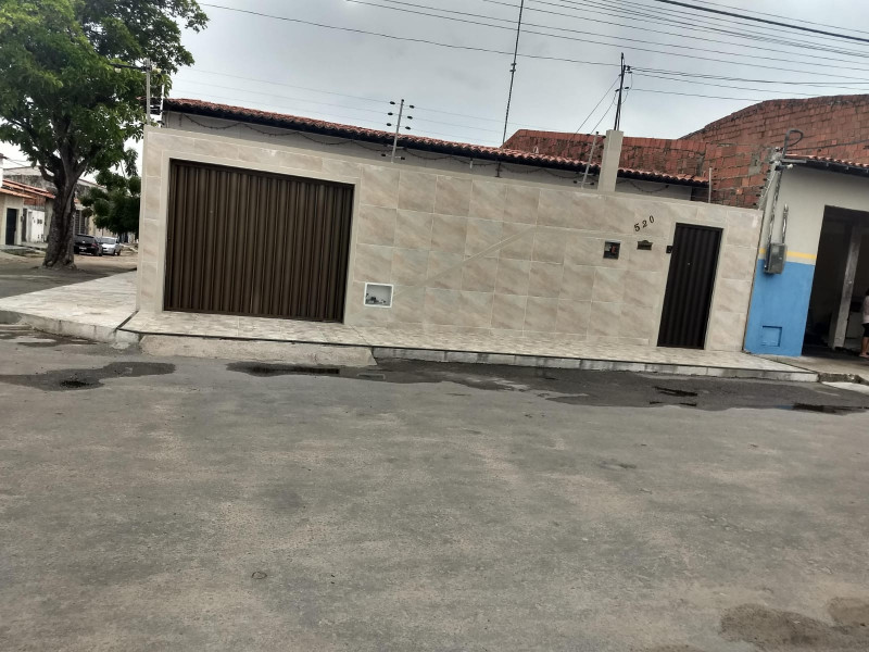 Casa à venda Mondubim com 220m² e 3 quartos por R$ 1 - 1702313189-65990e5c-99f9-4bae-9fdd-1d4d54a183fe.jpg