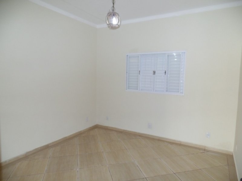 Casa à venda CENTRO com 218m² e 4 quartos por R$ 515.000 - 1461171185-foto16.jpg