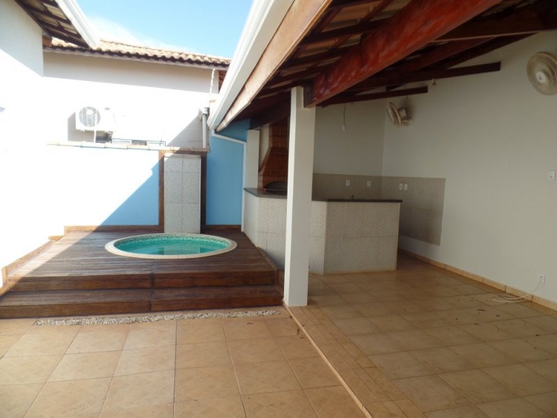 Casa à venda CENTRO com 218m² e 4 quartos por R$ 515.000 - 1744962796-foto22.jpg
