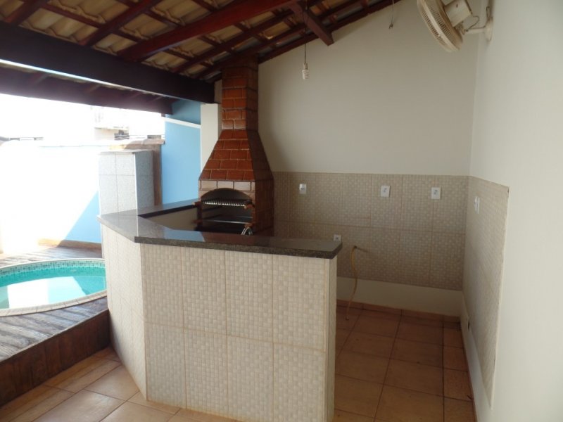 Casa à venda CENTRO com 218m² e 4 quartos por R$ 515.000 - 2065765573-foto25-1.jpg
