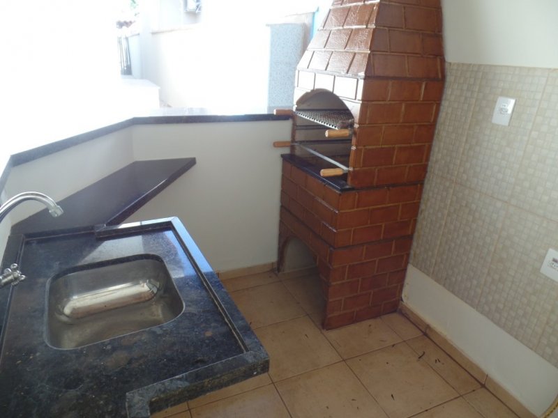 Casa à venda CENTRO com 218m² e 4 quartos por R$ 515.000 - 671344887-foto26-1.jpg