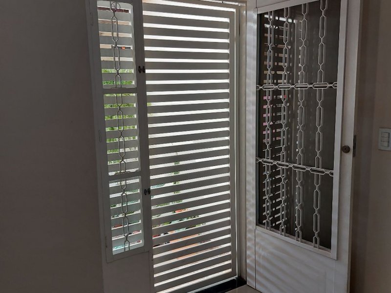 Comercial à venda Taguatinga Norte (Taguatinga) com 100m² e 1 quarto por R$ 355.000 - 42936678-22343fcc-d283-4a92-8770-e4a7667a2559.jpg