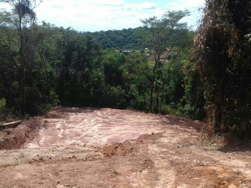Terreno à venda Centro com 3500m² e 1 quarto por R$ 100.000 - 31278512-temp-picture-1492532719074.jpg