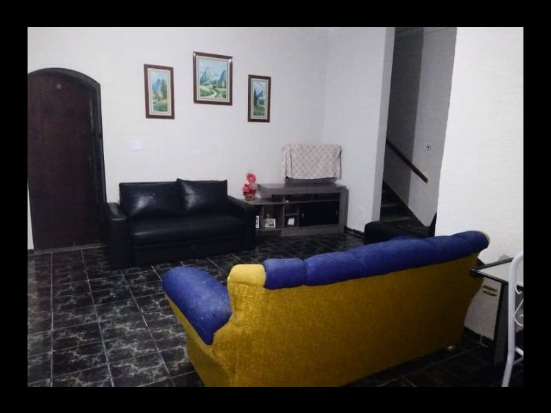 Casa para alugar Vila Bertioga com 15m² e 4 quartos por R$ 950 - 789306426-whatsapp-image-2021-11-17-at-14.jpeg