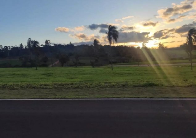 imóvel com 480m²