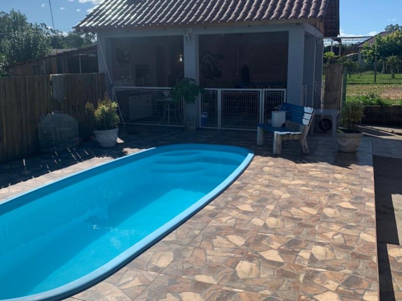 Sítio à venda Centro com 300m² e 3 quartos por R$ 250.000 - 1009108029-8896684a-7027-4ac7-b1aa-fa542a483bc3.jpeg