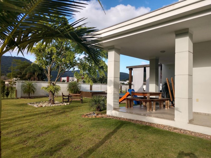 Casa de condomínio à venda Casa Branca com 470m² e 4 quartos por R$ 3.750.000 - 1954301445-8d4819d8-80d7-4f40-9c82-5d91aaf62335.jpg