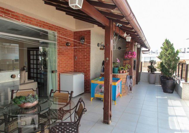 imóvel com 180m²