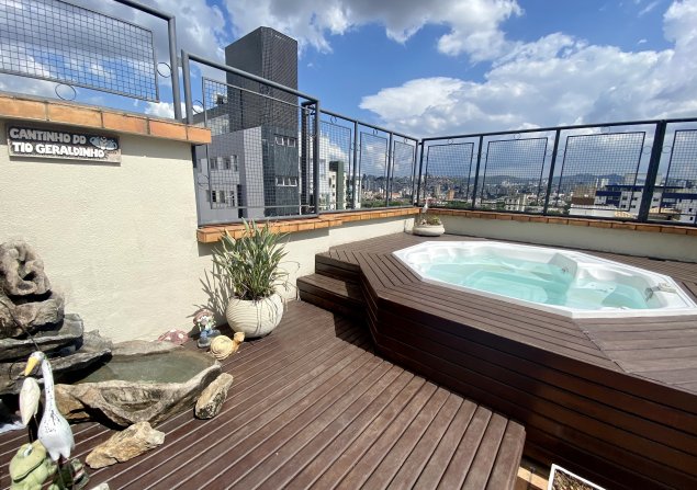 imóvel com 255m²