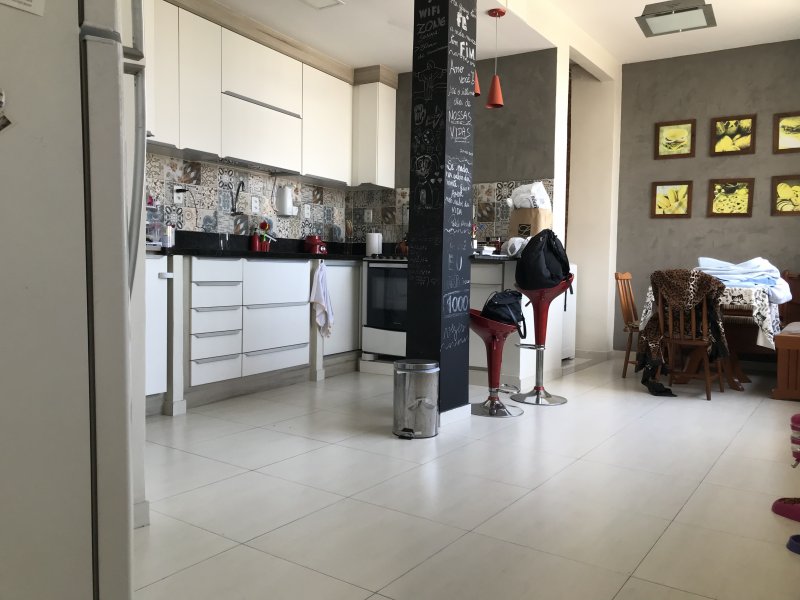 Apartamento à venda Irajá com 270m² e 3 quartos por R$ 550.000 - 940222558-3c8fb122-90f0-49fa-bce7-4cdd43c85bb0.jpeg