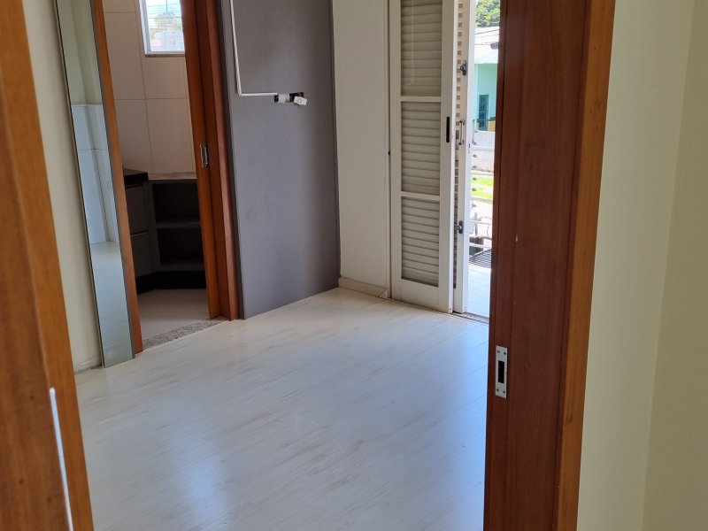 imóvel com 240m² - Zona 03 - Maringá