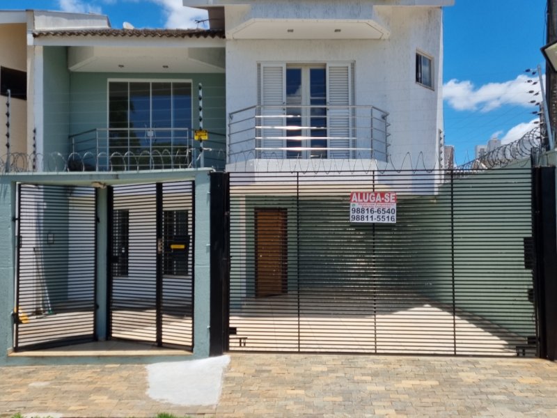 imóvel com 240m² - Zona 03 - Maringá
