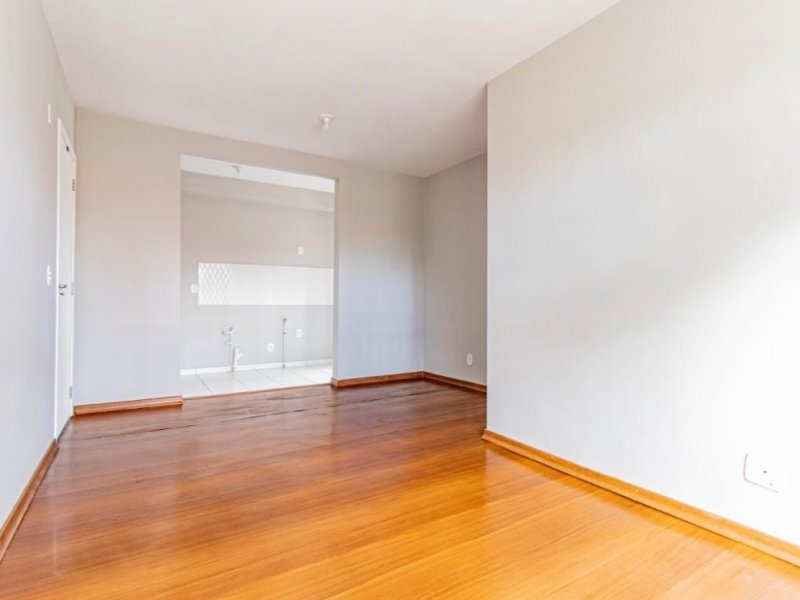 imóvel com 61m² - Pinheirinho - Curitiba