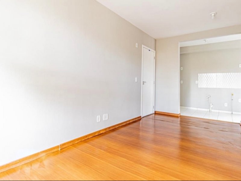 imóvel com 61m² - Pinheirinho - Curitiba