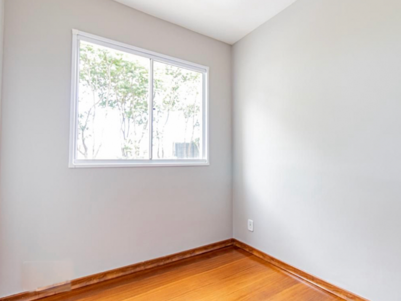 imóvel com 61m² - Pinheirinho - Curitiba