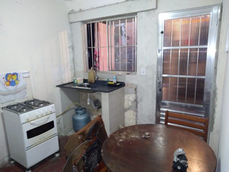 Casa à venda Jardim Helian com 200m² e 4 quartos por R$ 419.000 - 1673064756-img-20211115-wa0035.jpg