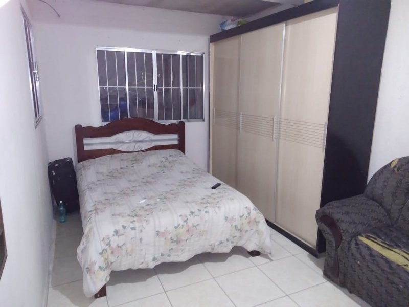 Casa à venda Jardim Helian com 200m² e 4 quartos por R$ 419.000 - 1695373119-img-20211115-wa0037.jpg