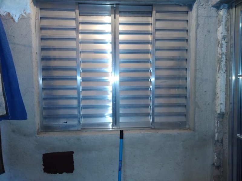 Casa à venda Jardim Helian com 200m² e 4 quartos por R$ 419.000 - 521870195-img-20211115-wa0038.jpg