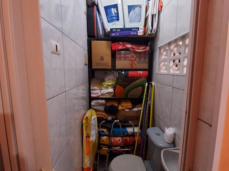 Casa à venda IAPI com 240m² e 3 quartos por R$ 440.000 - 1500643211-36-banheiro-area-servico-1.jpg