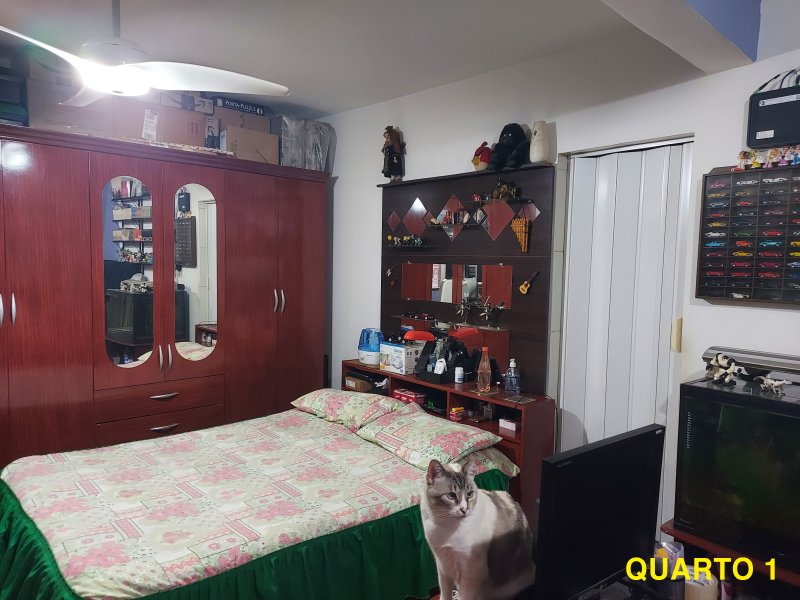 Casa à venda IAPI com 240m² e 3 quartos por R$ 440.000 - 1543501954-20-quarto-um-2.jpg
