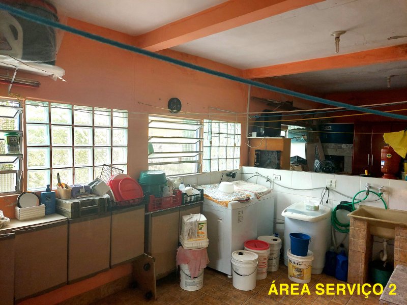 Casa à venda IAPI com 240m² e 3 quartos por R$ 440.000 - 1695491367-39-area-servico-dois-1.jpg