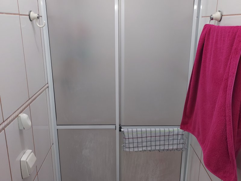 Casa à venda IAPI com 240m² e 3 quartos por R$ 440.000 - 1783308066-26-banheiro-quarto-dois-1.jpg