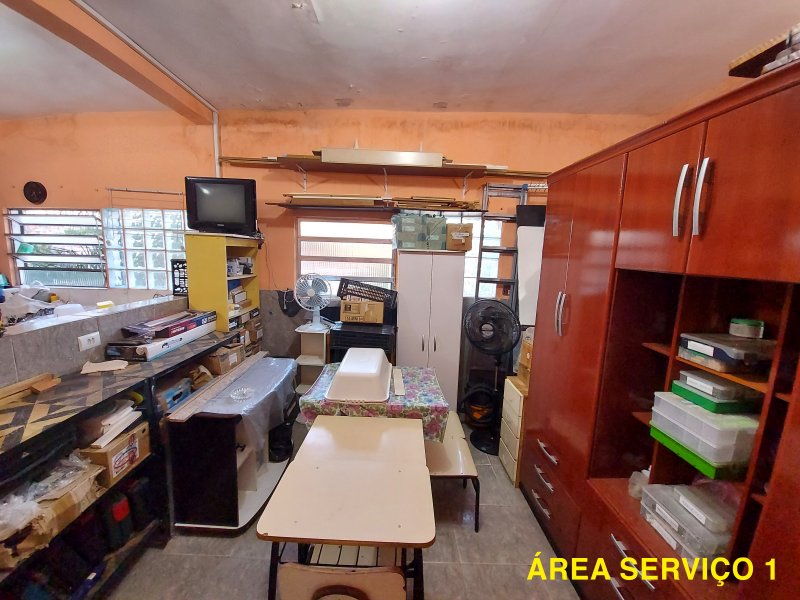Casa à venda IAPI com 240m² e 3 quartos por R$ 440.000 - 1816297172-38-area-servico-um-2.jpg