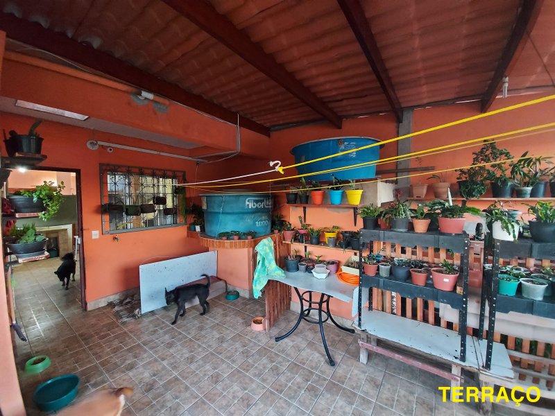 Casa à venda IAPI com 240m² e 3 quartos por R$ 440.000 - 254701671-45-terraco-4.jpg