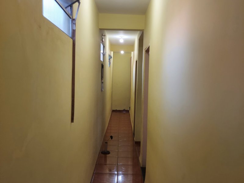 Casa à venda IAPI com 240m² e 3 quartos por R$ 440.000 - 392942076-18-corredor-quartos-1.jpg